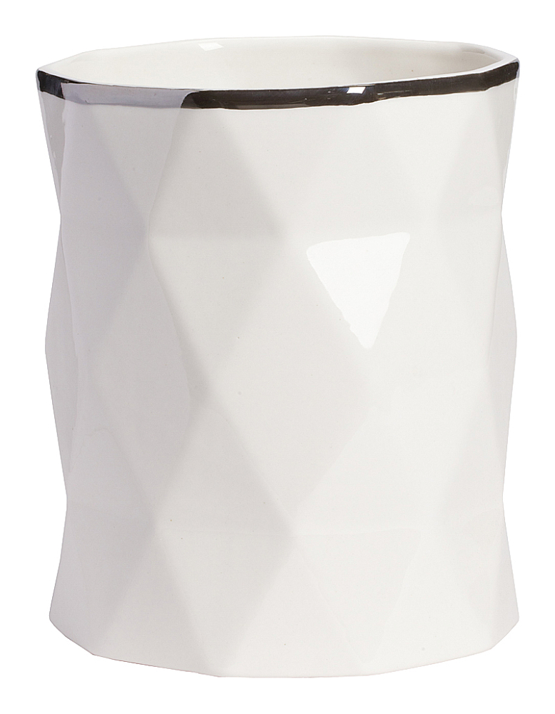 Декоративная ваза Allure Silver High Декоративная ваза Allure Silver HighВазы<br>Аксессуары — это изюминка любого классического <br>или современного интерьера, которые делают <br>его неповторимым и помогают заиграть по-новому. <br>Декоративная ваза Allure Silver High может выполнять <br>не только эстетическую, но и практическую <br>функцию: в таком предмете декора любые цветы <br>будут смотреться еще роскошнее и свежее. <br>Аксессуар изготовлен из керамики и имеет <br>весьма оригинальный дизайн. Ваза непременно <br>украсит ваш дом. Выбирайте себе или в подарок!<br><br>Цвет: Белый, Серебро<br>Материал: Керамика<br>Вес кг: 1,6<br>Длина см: 17<br>Ширина см: 17<br>Высота см: 21