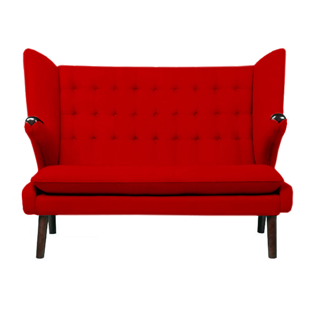 Диван Papa Bear (красный), DG-F-SF309-3 Диван Papa Bear Sofa — изысканный предмет мебели
на высоких деревянных ножках, который поможет
не только украсить любую комнату или кабинет,
но и ограничить зону отдыха от общего пространства.
Прочный деревянный каркас на деревянных
ножках, превосходный красный цвет обивки
позволяет диванчику удачно сочетаться
с общей картиной помещения. Papa Bear Sofa добавит
дому уюта, тепла и прекрасно впишется как
в классический, так и в современный интерьер.