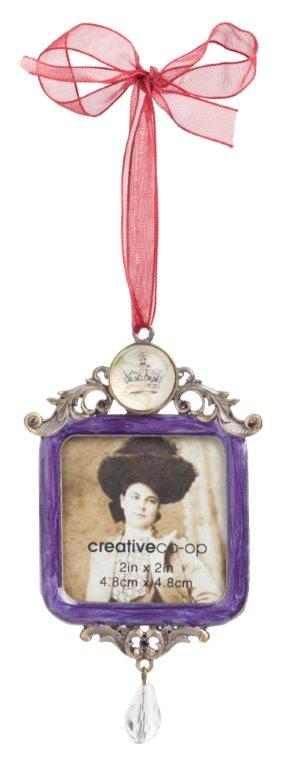 Подвесная декоративная фоторамка Principessa
Violet, DG-D-664D от DG-home Подвесная декоративная фоторамка Principessa
Violet, DG-D-664D от DG-home