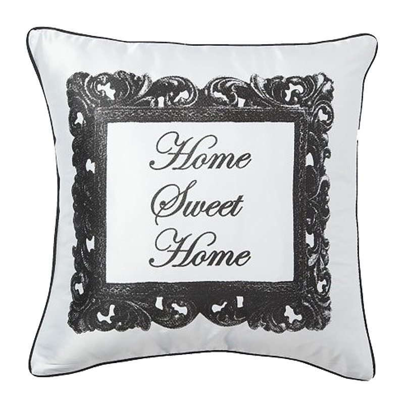 Подушка с надписью Home Sweet Home, DG-D-PL07W Подушка с надписью Home Sweet Home, DG-D-PL07WПодушки<br>Нежная черно-белая подушка подчеркнет <br>особенность, уют и очарование вашего дома. <br>Надпись Home Sweet Home (Дом. Милый дом) напоминает <br>слова из одноименной песни знаменитой группы <br>Motley Crue: Im on my way, (Я уже иду,) Home sweet home... (Дом, <br>милый дом...) Tonight, tonight (Сегодня ночью, сегодня <br>ночью). Подушка также будет отличным сувениром <br>и оригинальным подарком.<br><br>Цвет: None<br>Материал: None<br>Вес кг: 0.4
