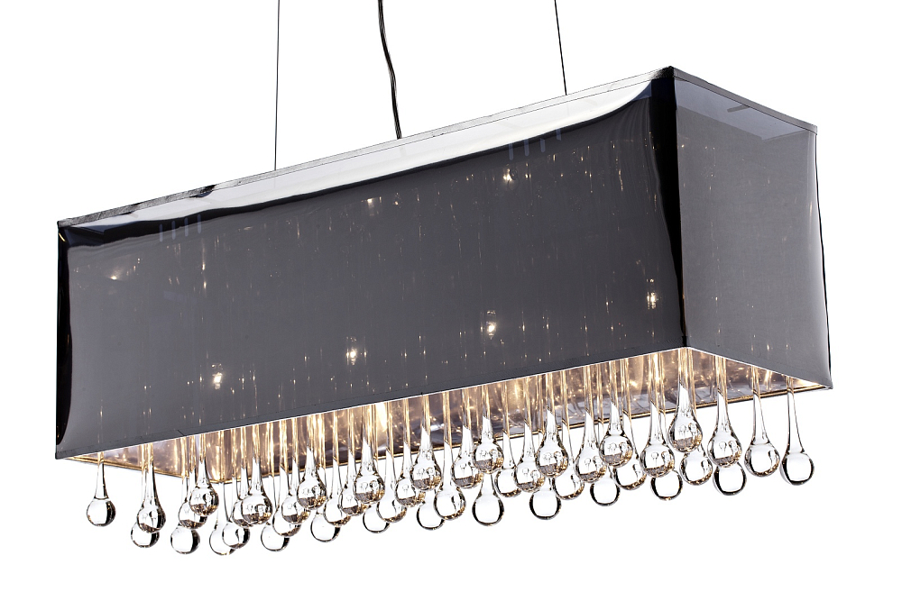 Люстра Foscarini Люстра FoscariniЛюстры<br>Необычная люстра Foscarini крепится на хромированном <br>стальном основании, абажур из ПВХ в виде <br>перевернутого короба серого цвета внутри <br>декорирован округлыми хрустальными подвесками, <br>которые усиливают освещение. Люстра надежна, <br>удобна, оригинальна, создает хорошее настроение. <br>Длина провода 60 см.<br><br>Цвет: Хром, Прозрачный<br>Материал: Пластик, Металл, Хрусталь<br>Вес кг: 7,4<br>Длина см: 70<br>Ширина см: 24<br>Высота см: 30