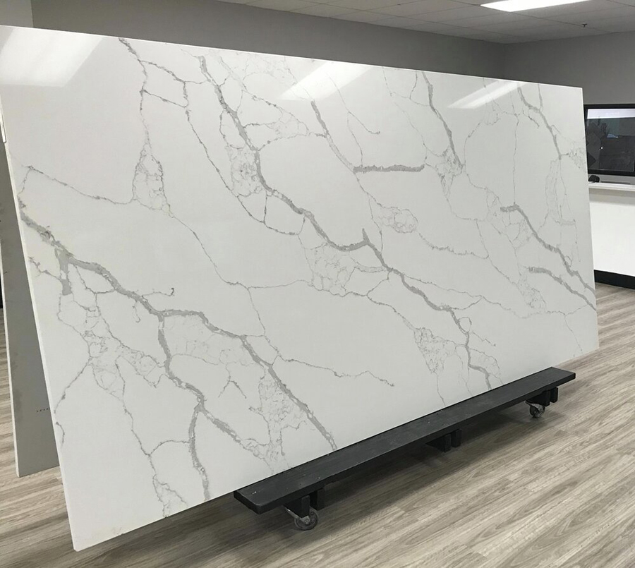 Дикий и искусственный камень для интерьера: виды, качества и ...