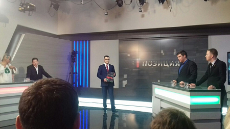 Интерьер офиса в современном стиле, проект «АГТРК 